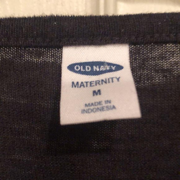 Old Navy - Maternity -Medium Top with keyhole front,full bodice & belled sleeves - Picture 3 of 4